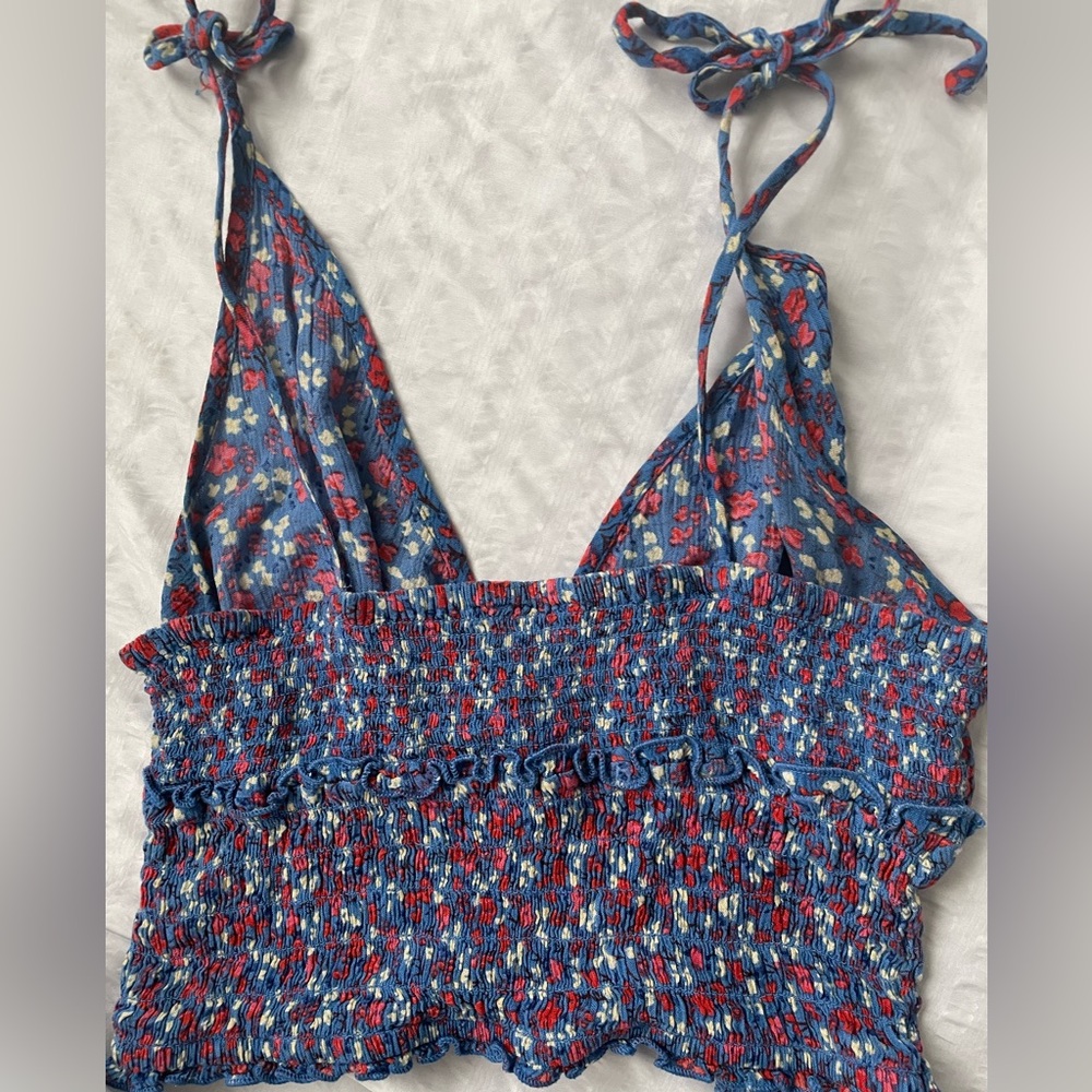 Flower Crop Top - Picture 2 of 4